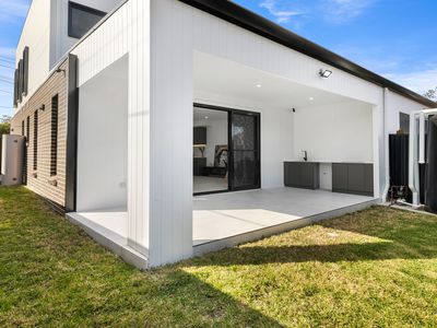 1 / 10 Cartwright Avenue, Miller