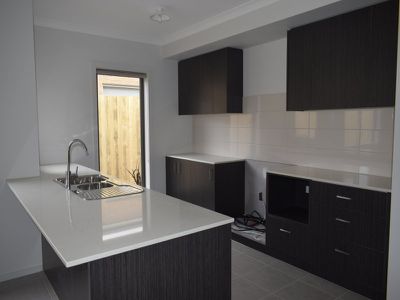 3 Fairlane Court, Cranbourne East