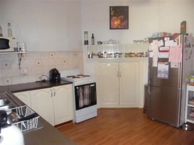 24 Farrand St, Forbes