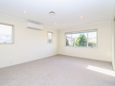 9 Chard Place, Flat Bush