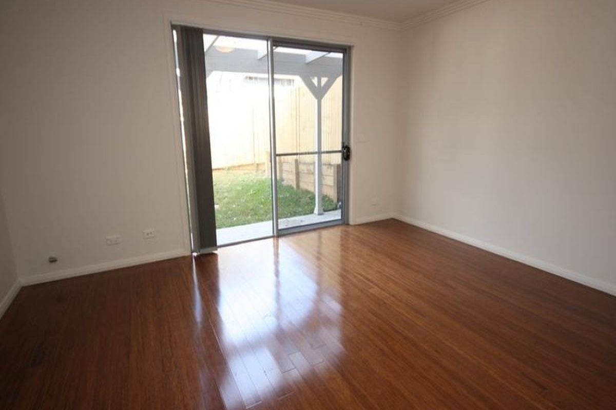 9 / 100 Kenyons Road, Merrylands