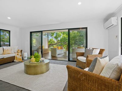 14 HILLVIEW PARADE, Ashmore