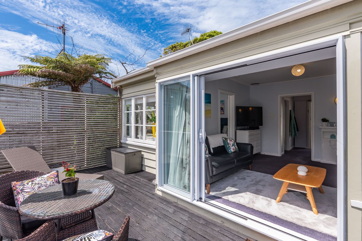 25 Golf Road, Paraparaumu Beach