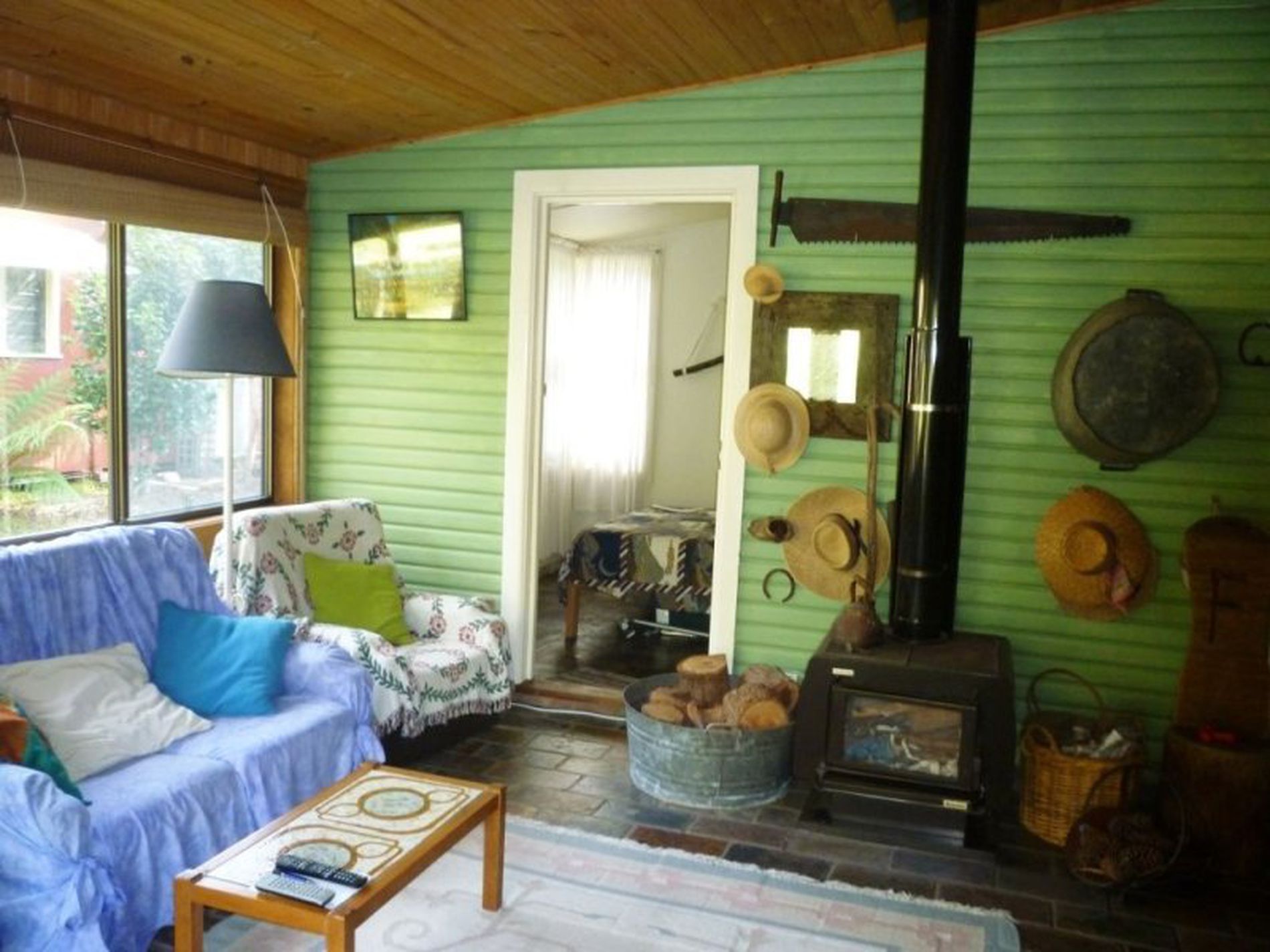 8 Beach Street, Lake Tabourie