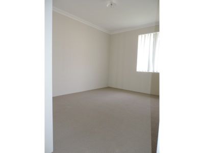 8 Kanooka Approach, Baldivis