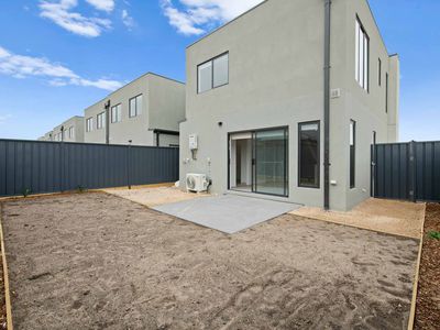 34 Avenator Circuit, Clyde North