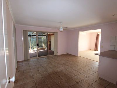 13 Stefania Mews, Whittington