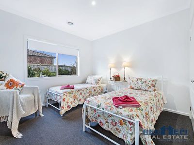 48 Mountainview Boulevard, Cranbourne North
