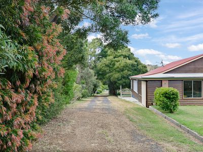 646 Long Plains Road, Bridgenorth