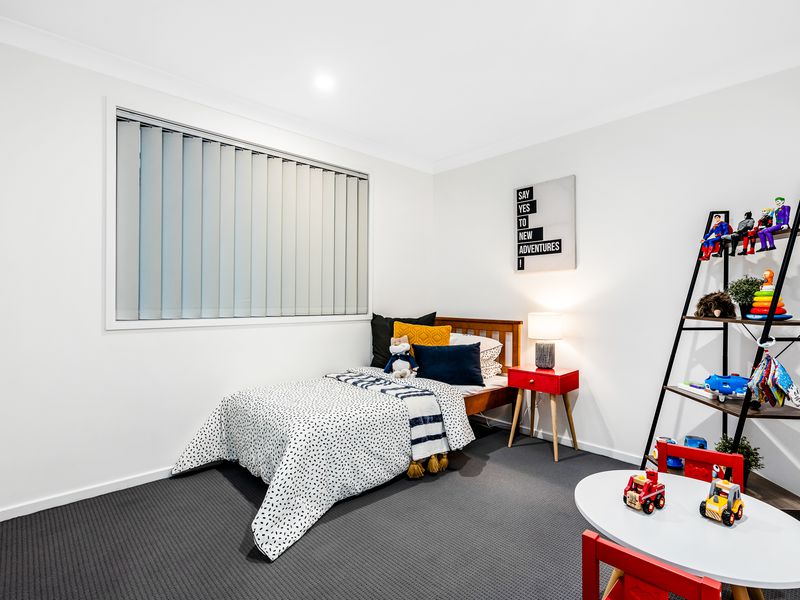 14 Rothwell Circuit, Glenwood