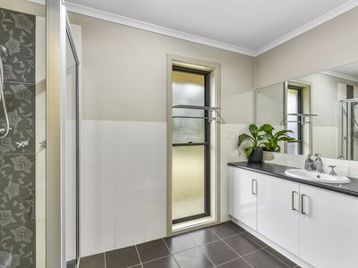 6 Acacia Drive, Millicent