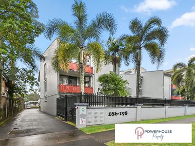 13 / 186 Lake Street, Cairns North