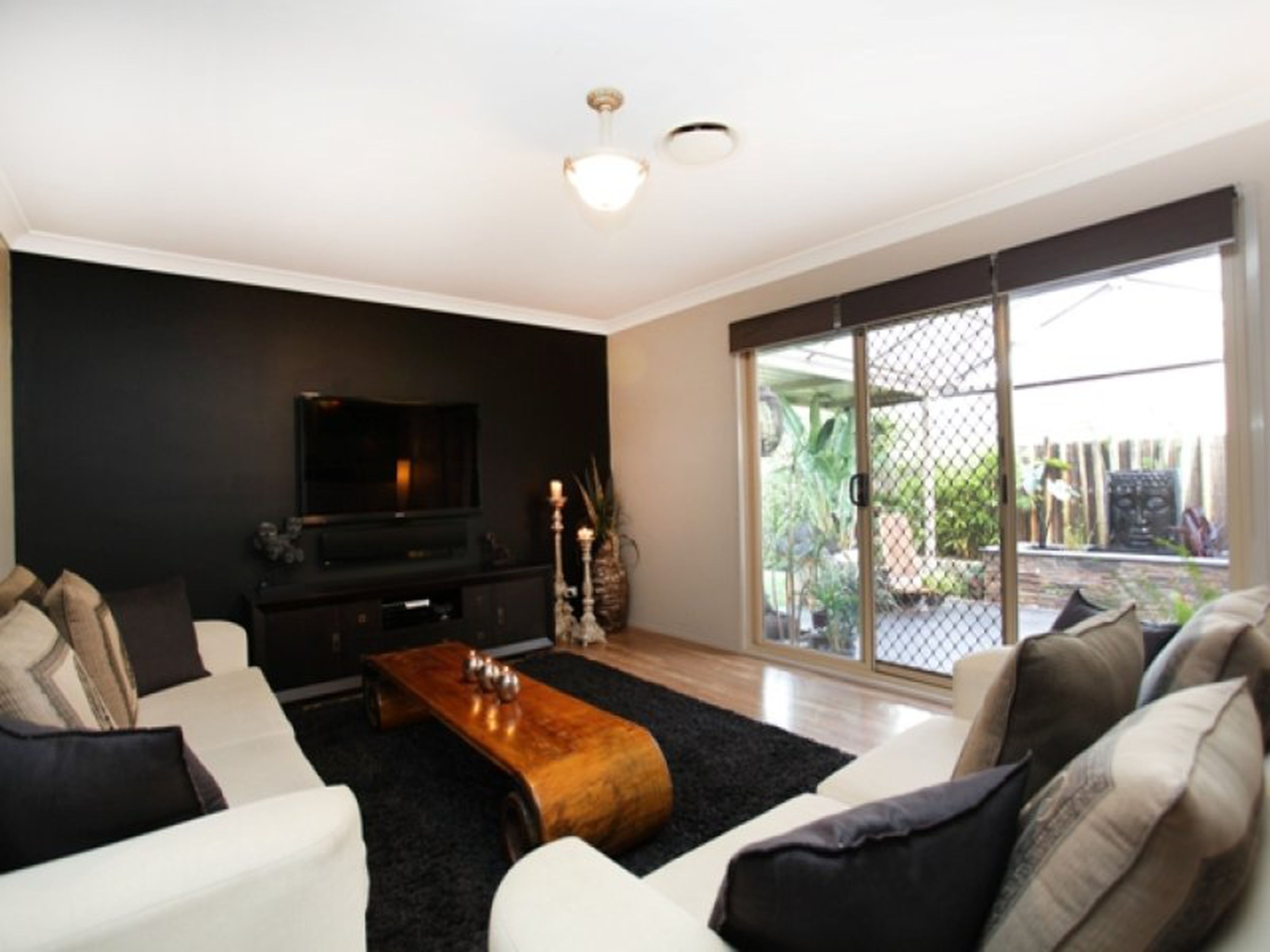35 Knox Street, GLENMORE PARK