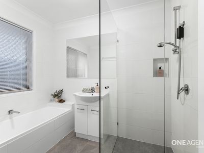 9 Oleander Crescent, Durack