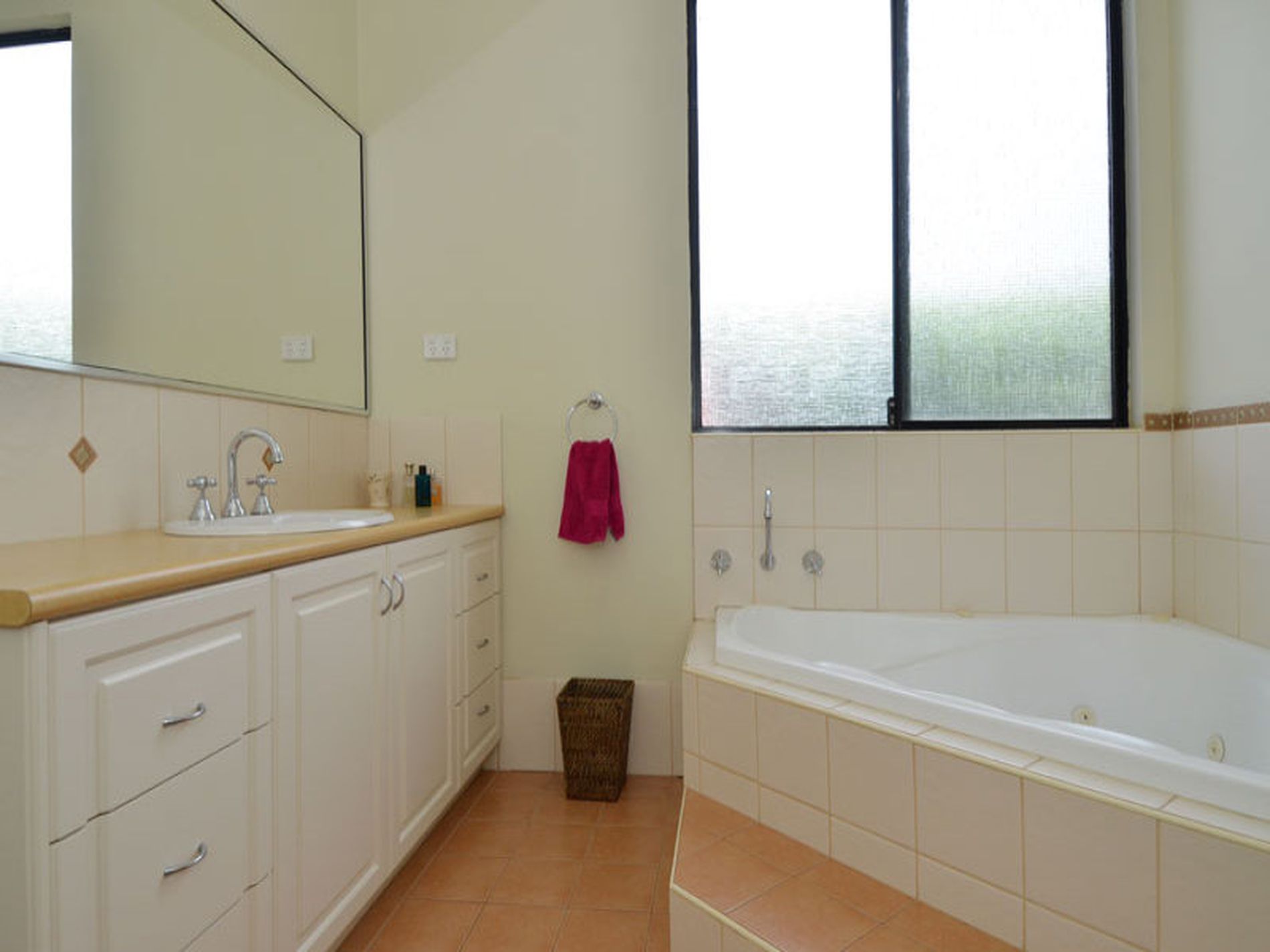 101 Lyall Street, Lamington