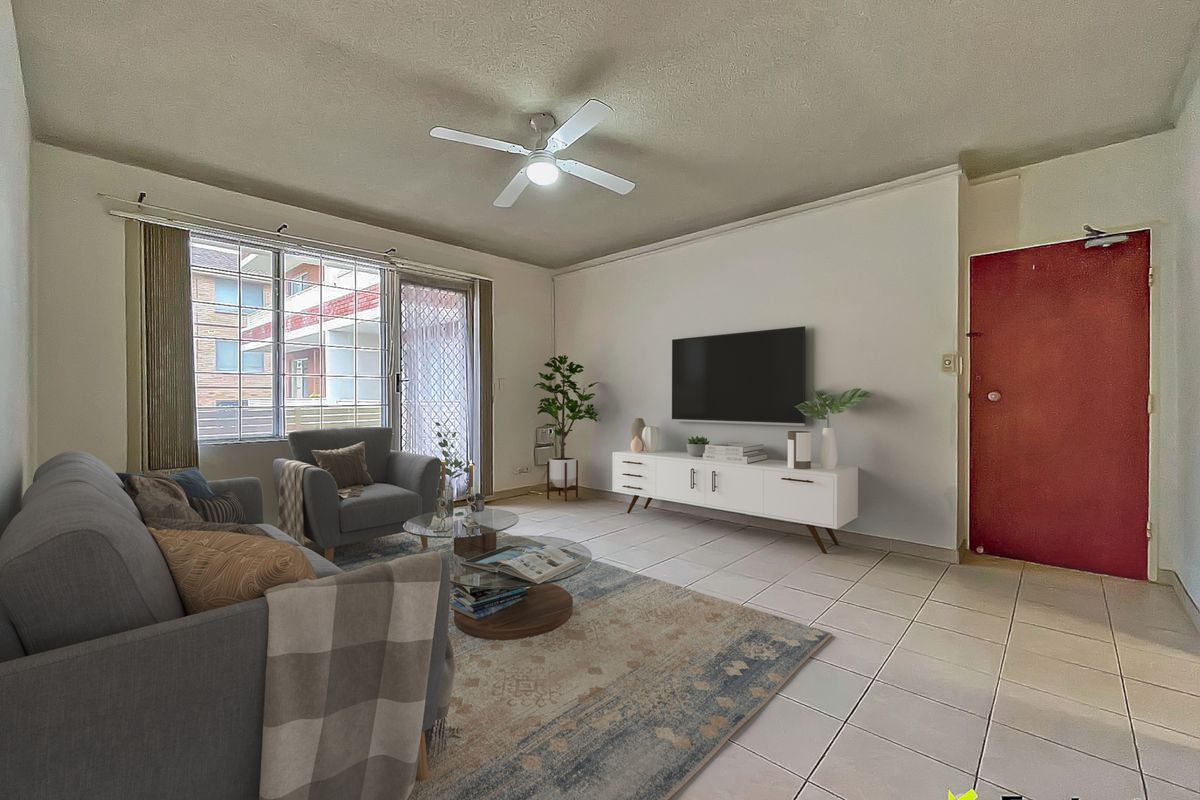2 / 2 Exeter Road, Homebush West