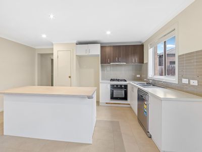 2 Bindley Street, Weir Views