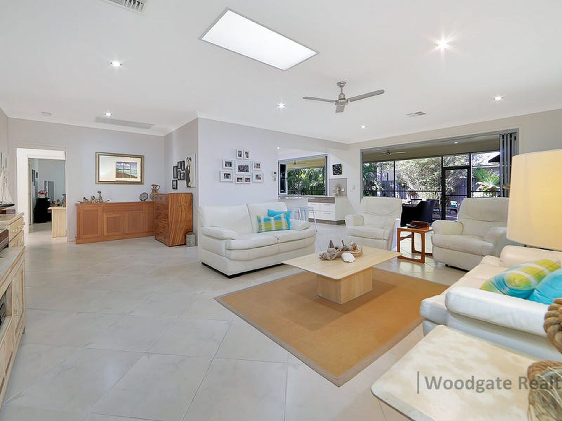 6 Rose Ct, Woodgate