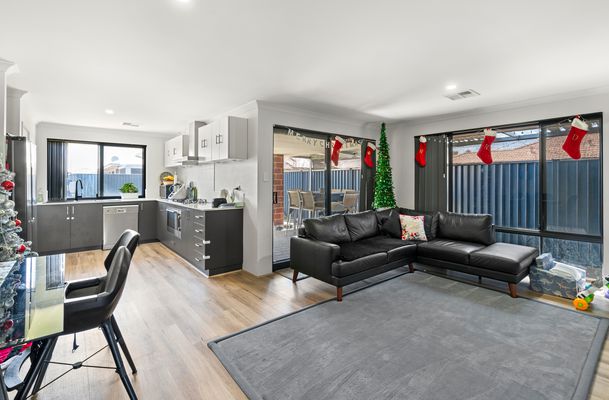 73 Pleasantview Parade, Baldivis