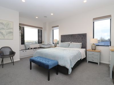 East Tamaki Heights