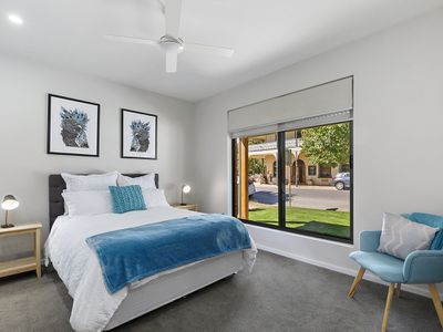 2 Bank Street, Avenel