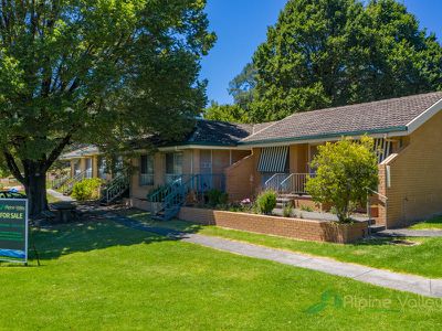 3 / 25 Fairway Avenue , Mount Beauty