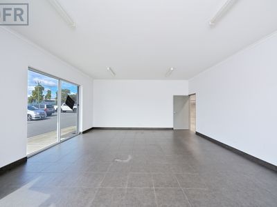 2 / 1 Merino Entrance, Cockburn Central
