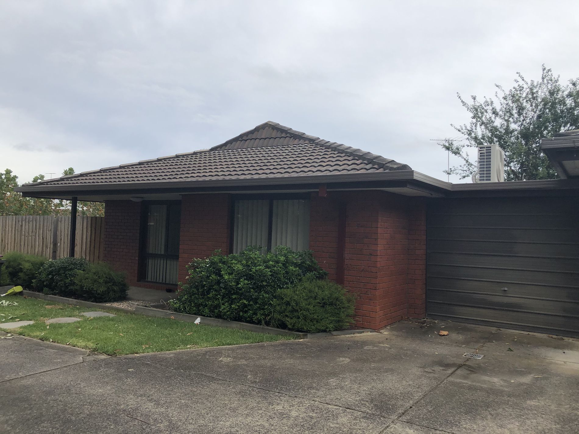 1 / 13 Matilda Court, Belmont