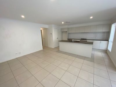 37 Highland, Macquarie Links