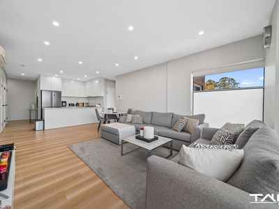 202 / 357-359 Great Western Highway, Wentworthville