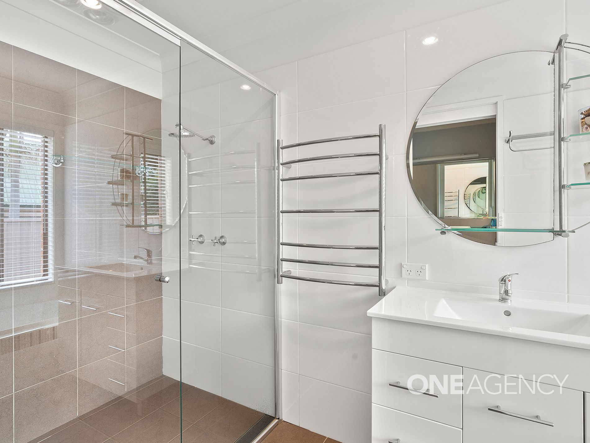 6 Arnheim Place, North Nowra