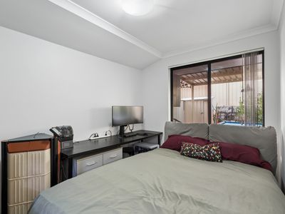 89 Cheltenham Loop, Bertram