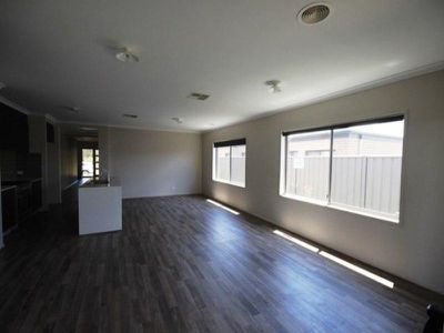 21 Creek View End, Wangaratta