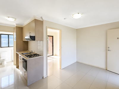 3 / 65 Davison Street, Merrylands
