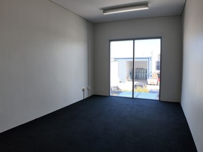 18 / 75 Waterway Drive, Coomera