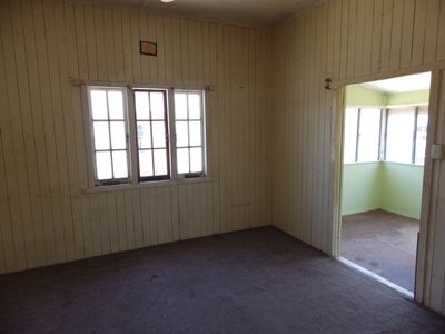 14 Edward Street, One Mile