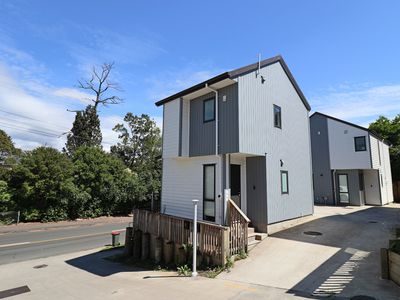 2  Korokio Lane, Henderson