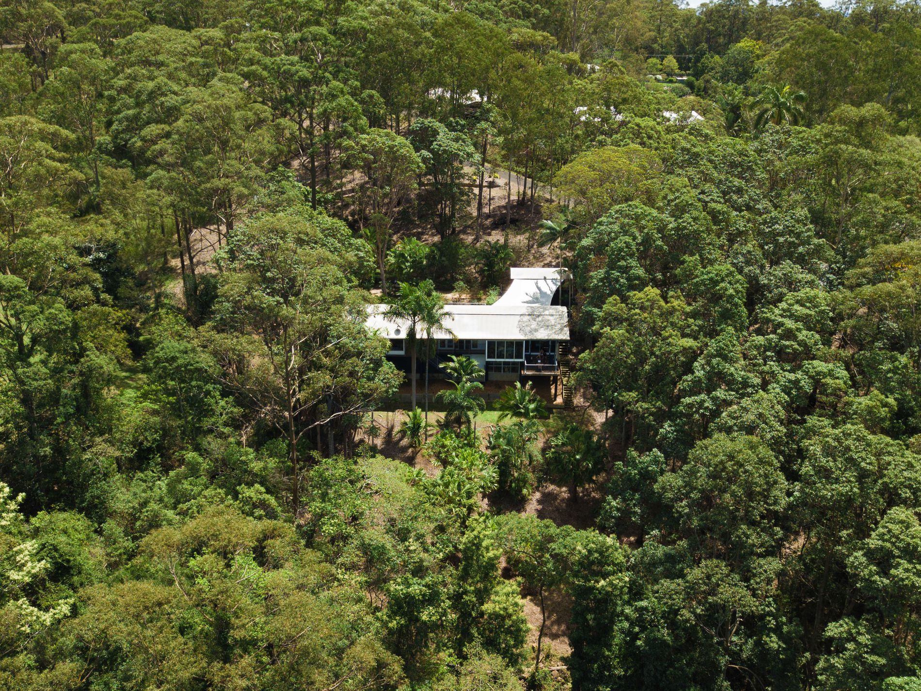 9 Hinterland Cl, Tinbeerwah
