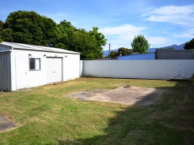 39 Freeburgh Avenue , Mount Beauty
