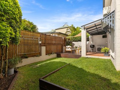 1/28 Wylie Avenue, Coorparoo