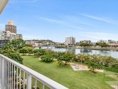56 / 11-17 Stanley Street, Townsville City