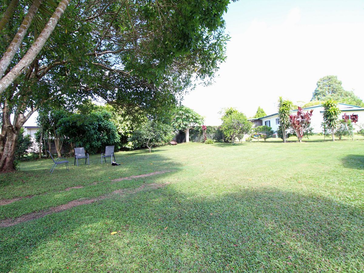 63 Planet Avenue, Atherton