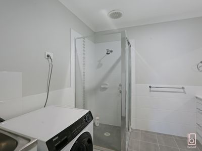 1 / 5 Hadfield Circuit, Cliftleigh