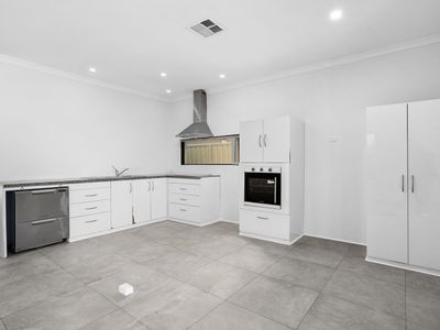 8A Stanmore Court, Lynwood