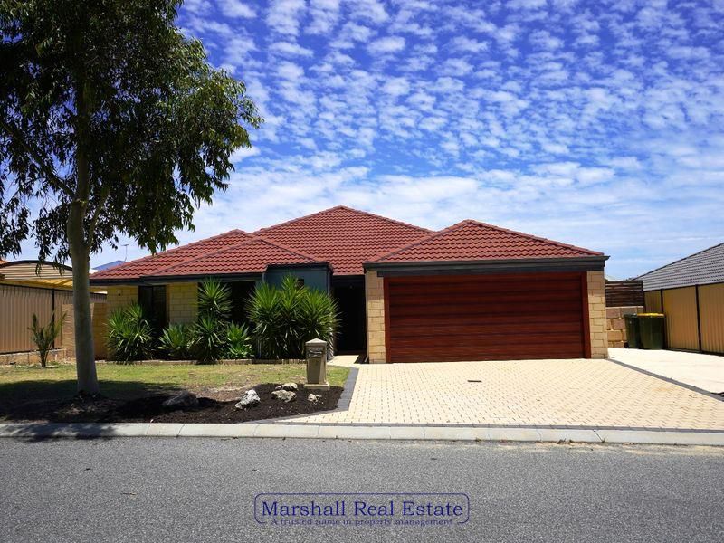 32 Ripplevale Circle, Carramar