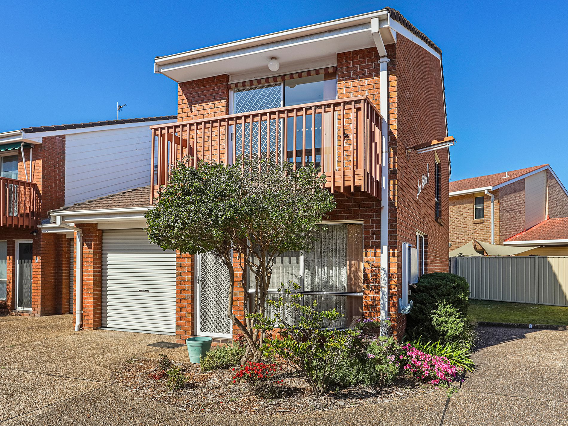 1 / 5 Commerce Drive, Lake Illawarra