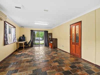 13 Caroola Parade, North Nowra