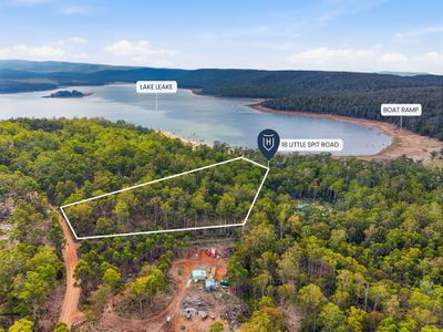 18 Little Spit Road, Lake Leake