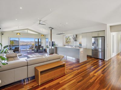 100 Jacksons Road, Franklin