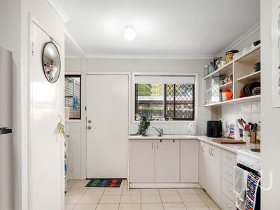 17 / 57 North Road, Woodridge